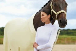 Cooler Rug Softshell Air Platinum Pure SS23 6 Cooler Rug Softshell Air Platinum Pure SS23 -Equestrian Supplie Shop Eskadron Abschwitzdecke ShoftshellAir FS23 Sunflower Lifestyle 4 1280x1280