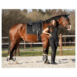 Saddle Pad Menton, Dressage Saddle Pad -Equestrian Supplie Shop QHP Schabracke Menton D schwarz 3 processed 1280x1280