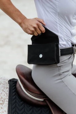 Belt Bag Unisex -Equestrian Supplie Shop grooming deluxe gurteltasche 2 1280x1280
